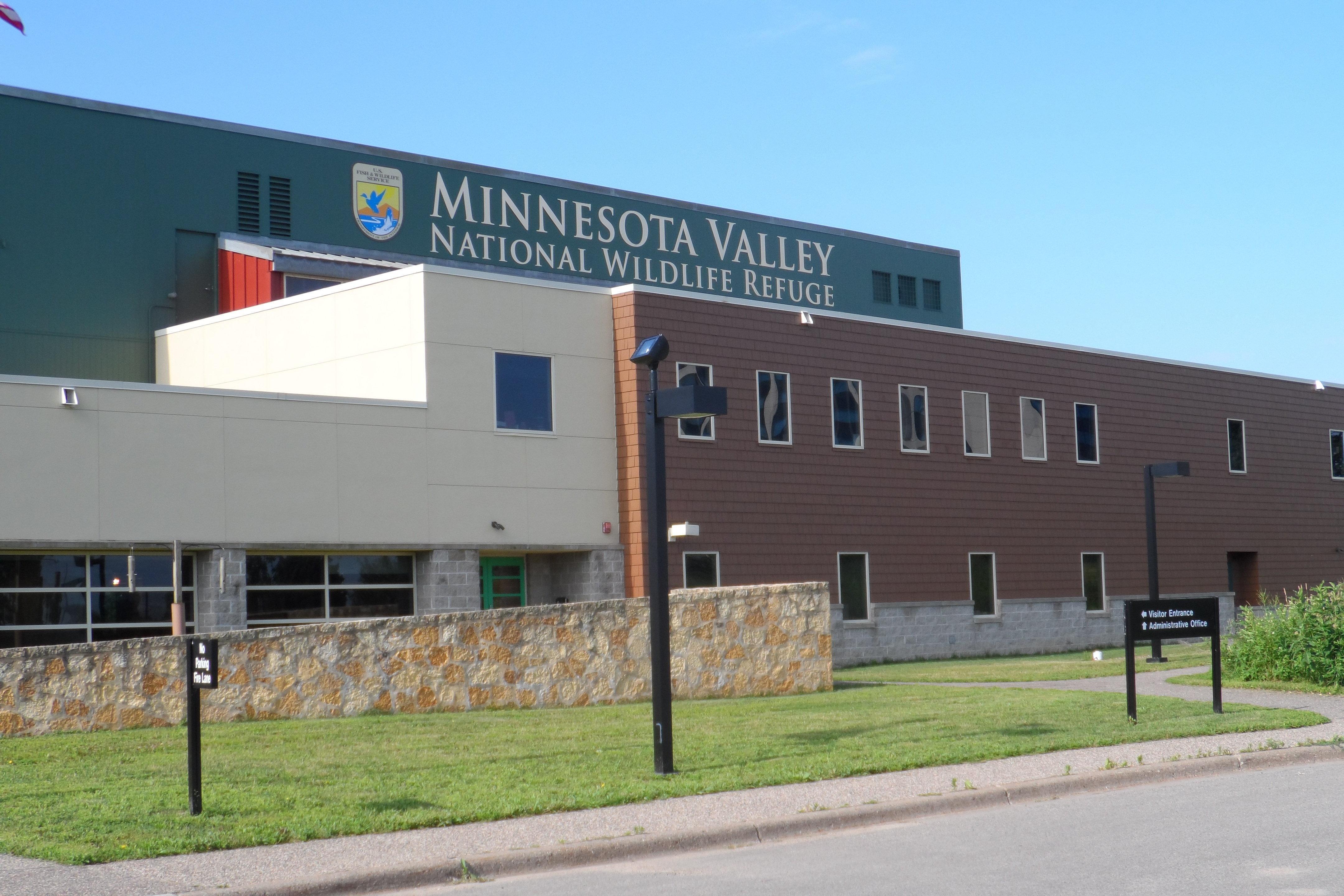 Holiday Inn Express & Suites Bloomington West, An Ihg Hotel Exterior photo